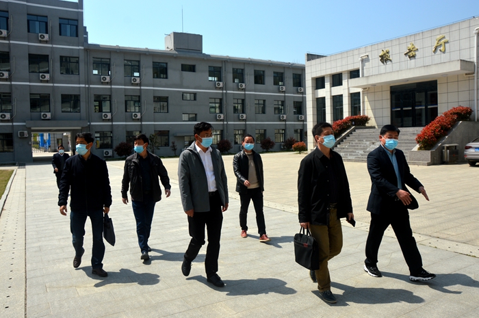 包训祥到晓天中学调研指导工作_舒城县人民政府