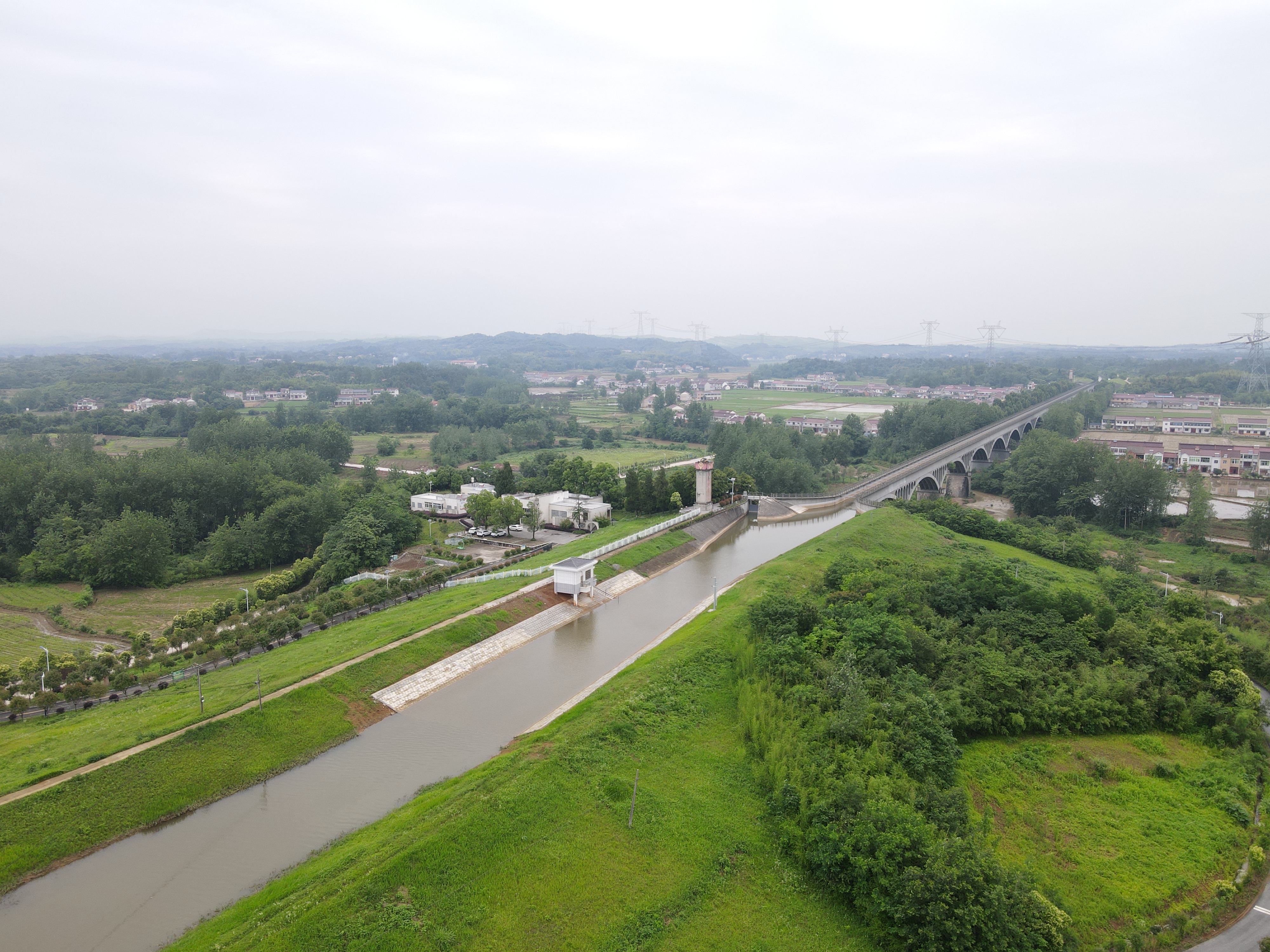 安徽师范大学规划设计院专家组到张母桥镇指导景区创建工作_舒城县