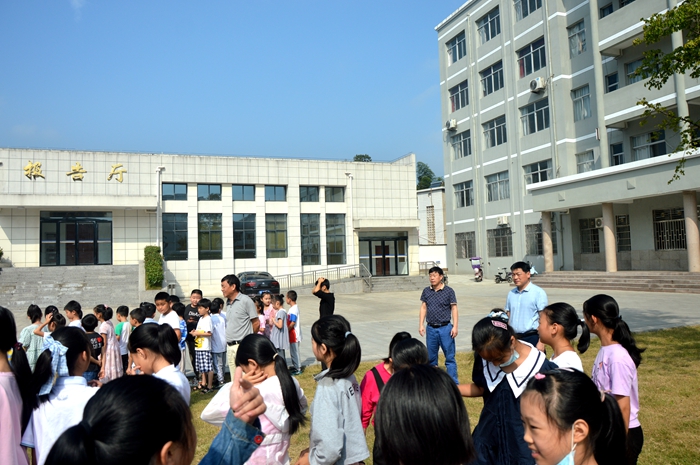 晓天中学组织2021校园紧急疏散演练活动_舒城县人民政府