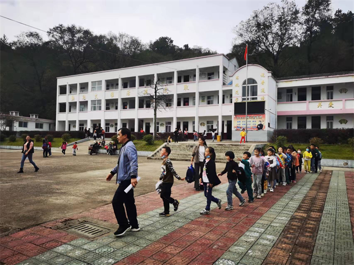 汤池中学开展3-11岁学生新冠病毒疫苗接种工作_舒城县人民政府