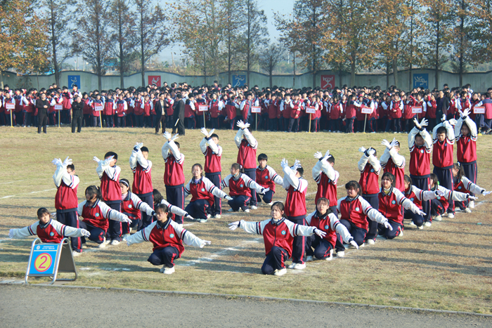 桃溪中学举行创意广播操比赛_舒城县人民政府