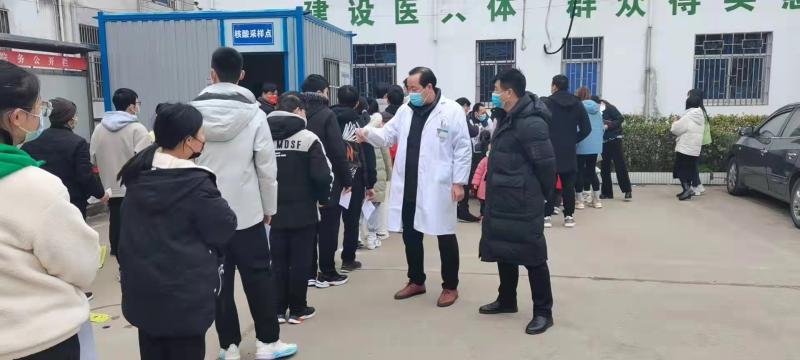 龙河中学扎实开展学生开学核酸检测工作