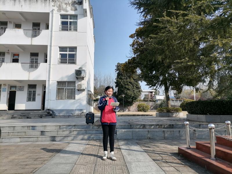 龙河中学积极开展反诈进校园宣传教育活动