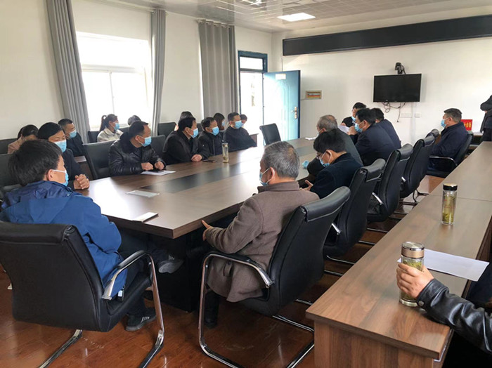 张母桥中心校召开疫情防控工作会议