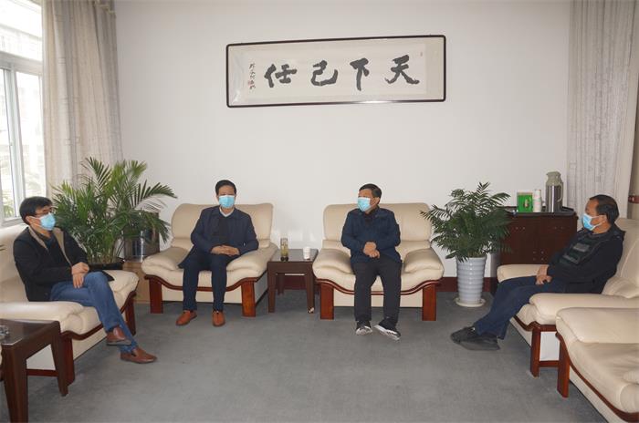 盛光兴到舒城中学调研指导工作