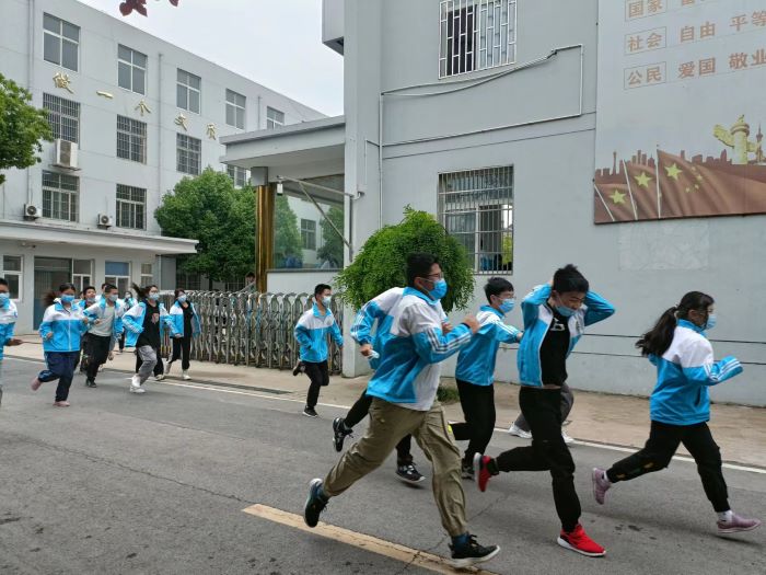 舒城三中开展"5·12"防震减灾应急演练活动_舒城县人民政府