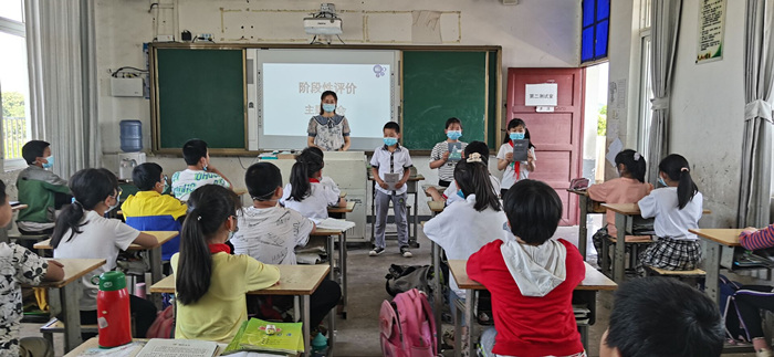棠树乡八里小学举行阶段性学业评价表彰会
