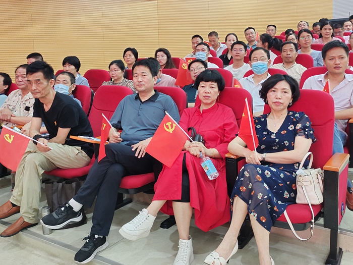 暖暖与共桃李粲然舒城二中组织参加迎七一颂党恩演讲比赛