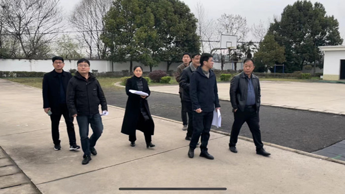 县教育局到张母桥中心校检查义务教育优质均衡发展创建工作