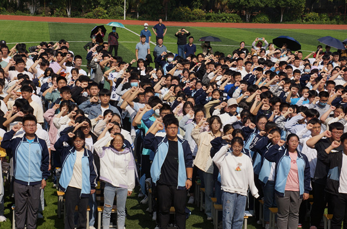 舒城中学隆重举行2023届高三毕业典礼