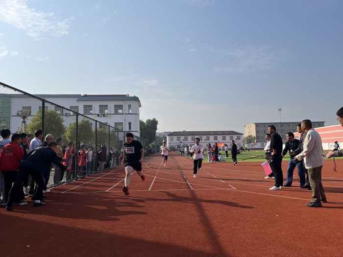 杭埠镇中心学校举办第十四届校园秋季田径运动会_舒城县人民政府
