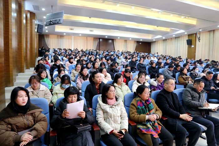 舒城二中召开春学期开学工作布置会