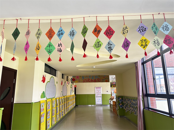 舒城师范学校附属幼儿园开展走廊环创评比