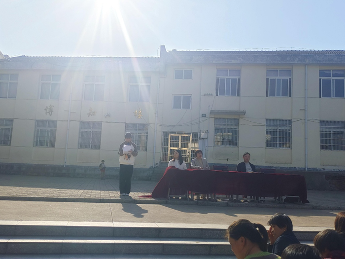 百日誓师凌云志奋楫扬帆正当时杜店中学开展决胜中考百日誓师大会