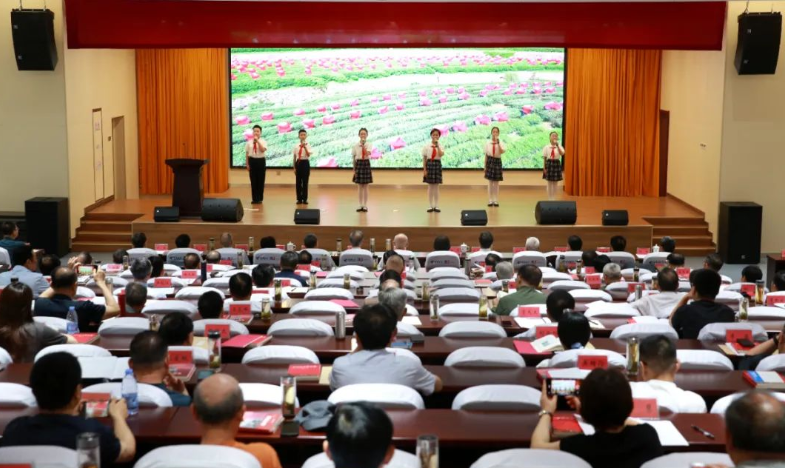 2025年全省关工委“放飞中国梦，传承红基因”重点活动暨党史学习教育月启动仪式在舒城县举办