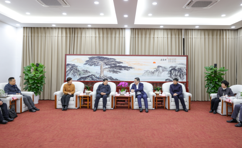 赵珞赴青浦区对接对口合作工作