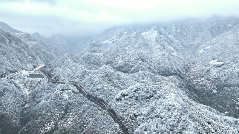 晓天镇：雪后江山更妖娆